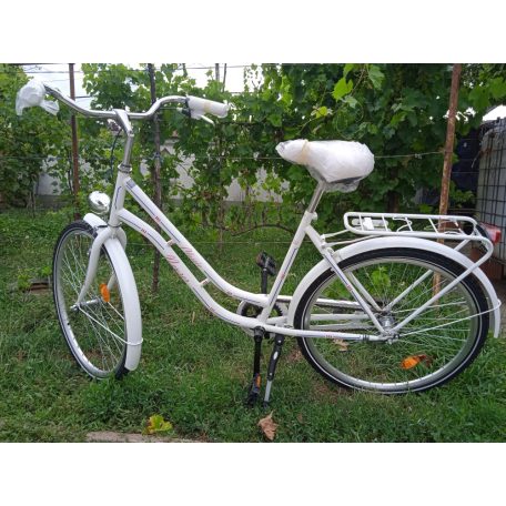 Neuzer Classic 26-os kontrafékes kerékpár fehér színben GR